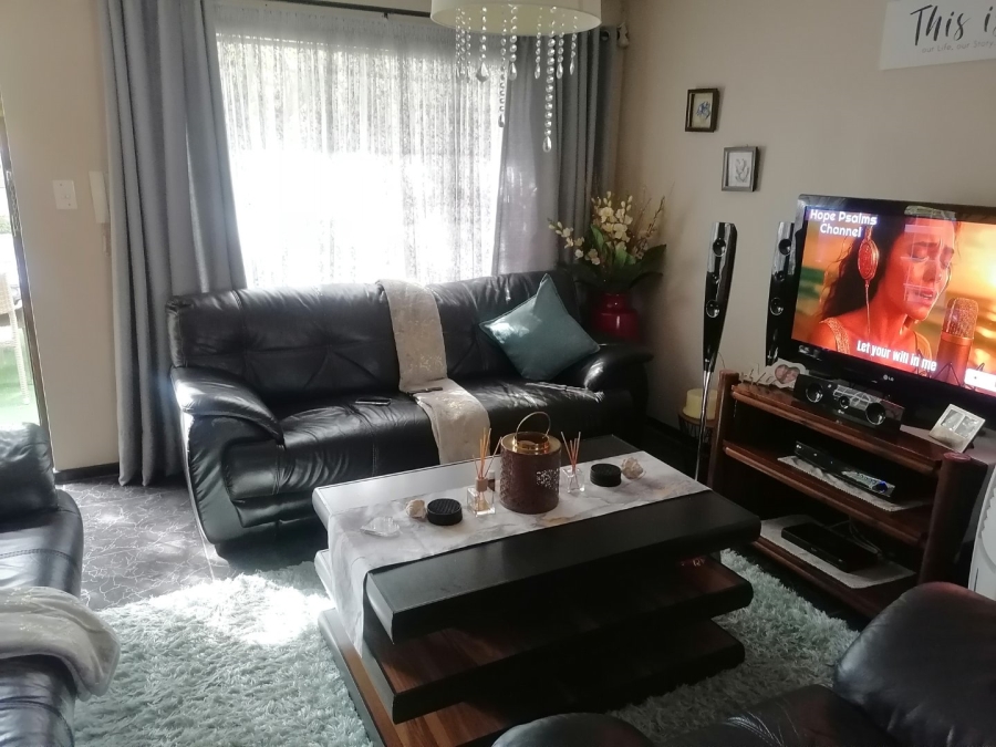2 Bedroom Property for Sale in Fauna Free State